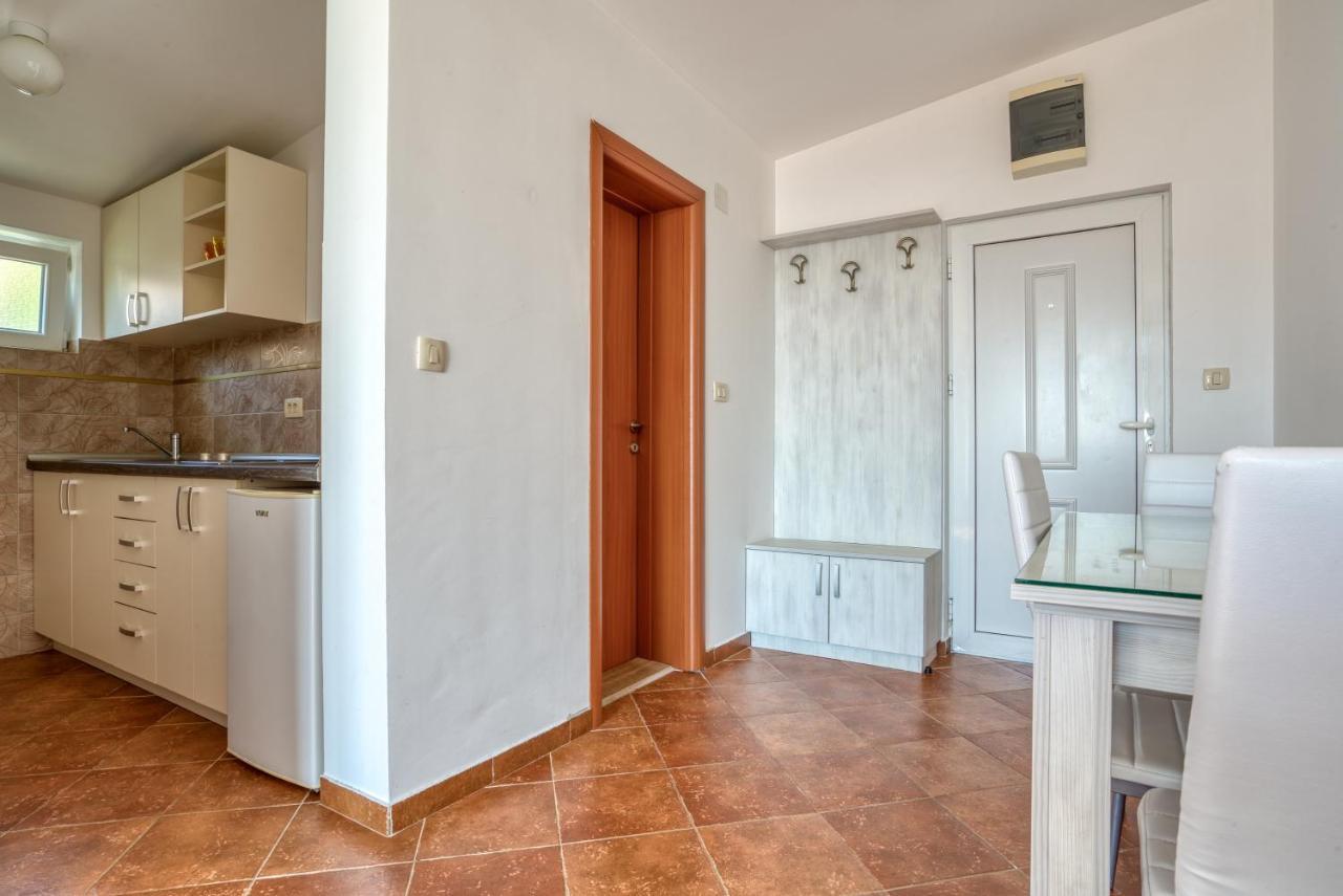 Apartmani Olga Petrovac Exterior foto