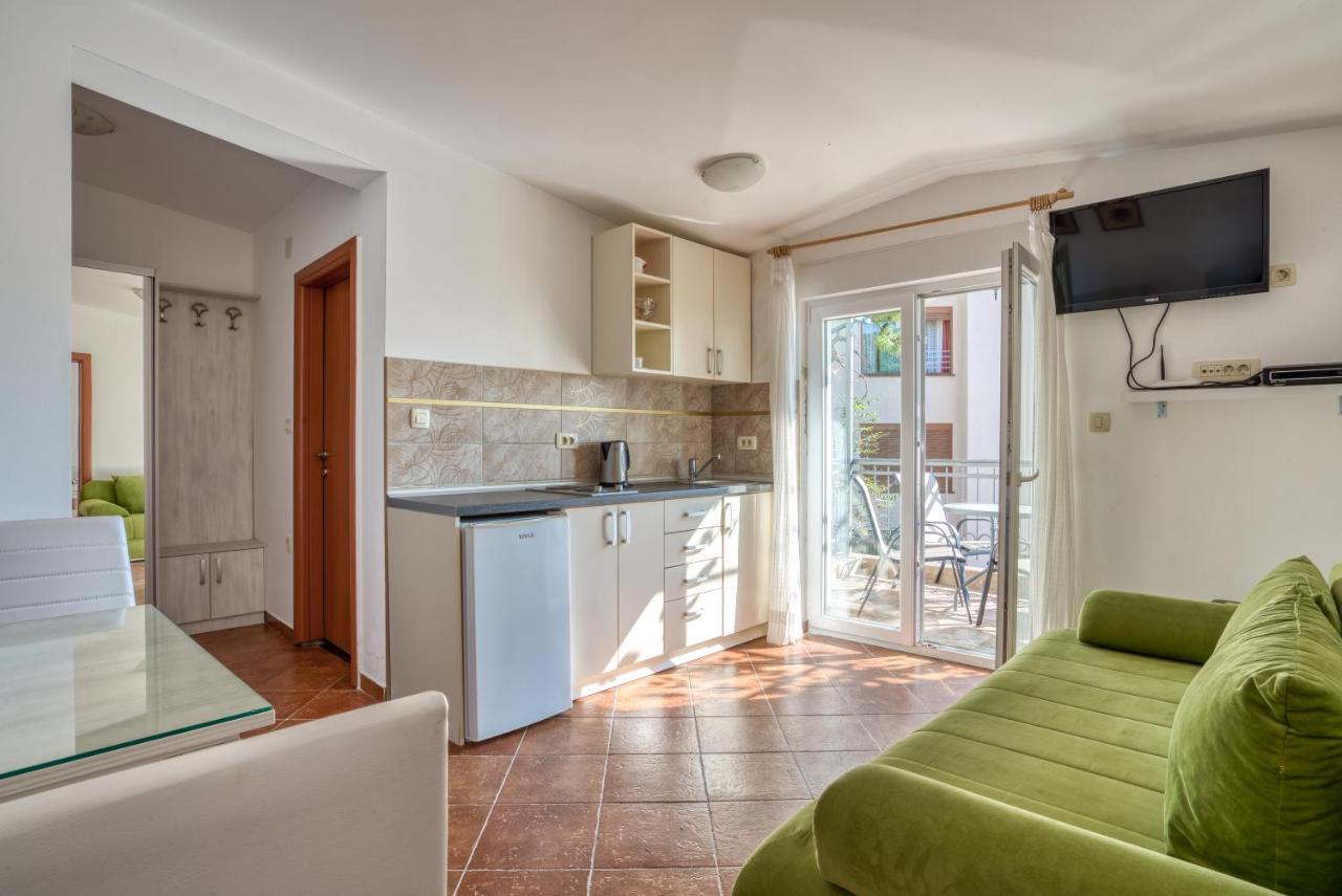 Apartmani Olga Petrovac Exterior foto